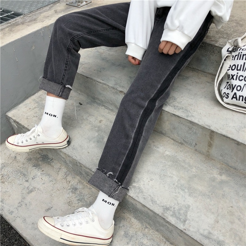 New black cropped skinny jeans